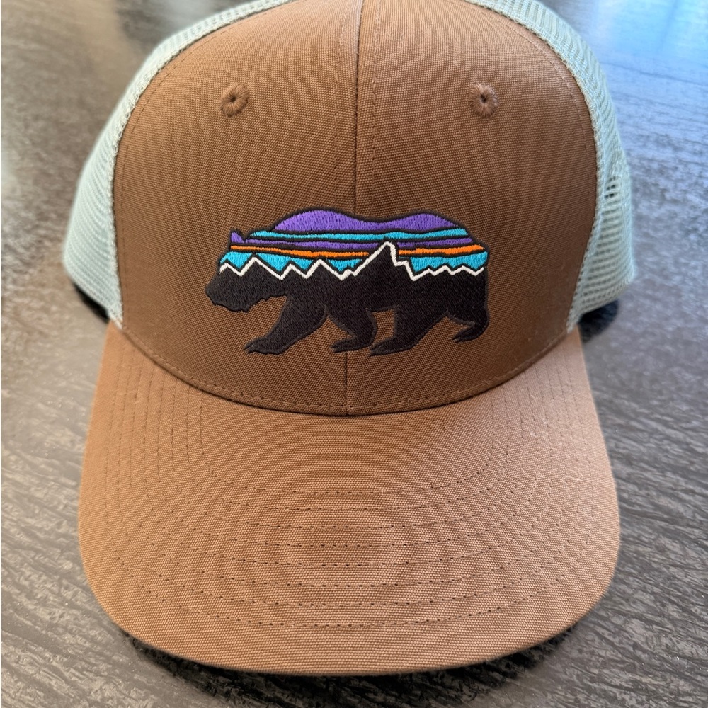 Patagoina hat